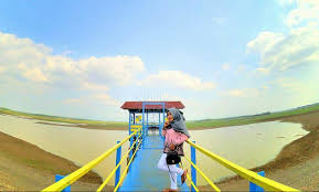 Agung fantasi waterpark menyediakan beragam wahana permaian air yang akan memberikan pengalaman. 17 Tempat Wisata Di Indramayu Terbaru Paling Hits Dikunjungi