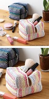 stylish crochet pouches free patterns