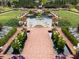 visiting filoli the blissful gardeners