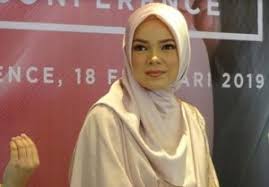 @al_haramu ngeliatin body tante hijab yang semok aduhai. Bandel Setelah Disuntik Vaksin Perdana Raffi Ahmad Akui Teledor Dan Minta Maaf Fajar