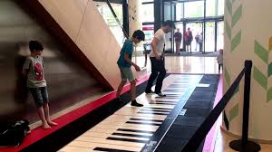 giant floor piano al monster big