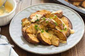 Roasted Potato Wedges With Cheddar Sauce Bothwell Cheese gambar png