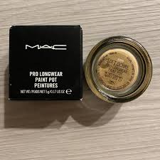 mac pro longwear paint pot in soft