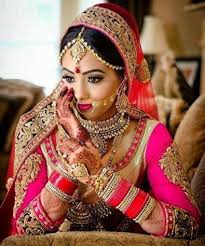 indian bridal hairstyle for oval face
