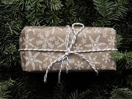 gift wrapping ideas 25 ways to wrap