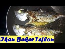 Setelah matang, beri perasan jeruk lemon di atas tuna. Ikan Bakar Teflon Ikan Baby Tuna Youtube
