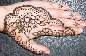 Tutorial henna simple mudah di tangan untuk pengantin. 57 Motif Henna Tangan Sederhana Yang Mudah Dan Cantik Untuk Pengantin