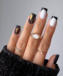 black and white acrylic nails 2023