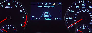 how kia lane keeping assist works