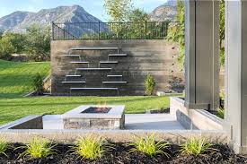 49 amazing outdoor water walls for your