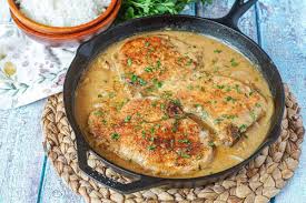 smothered pork chops sunday supper