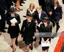 The princess royal reportedly saw diana as lessening the stature of the royal family, and felt the same about andrew's wife sarah ‒ affectionately known as fergie. Mace Pa Twitter Video The Queen Princess Margaret Princess Anne Prince Edward And Other Members Of The Royal Family Stand At The Gates Of Buckingham Palace As The Funeral Cortege For