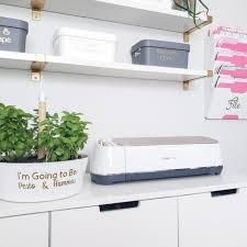 Personalized Herb Planters With Cricut
