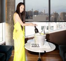 Unflattering Pic Of Vera Wang At Her 72nd Birthday Party Goes Viral - 8 Days