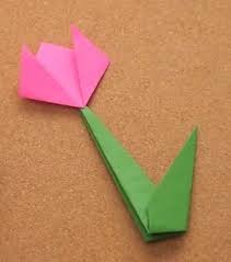 Membuat bunga lily dari kertas lipat, teknik origami untuk membuat bunga yang indah ini agak sedikit membutuhkan waktu yang lama. Membuat Bunga Dari Kertas Origami