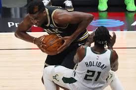 The milwaukee bucks got the 'khris middleton game' when they needed it the most. Ecf Game 4 Rapid Recap Score Doesn T Matter Giannis Got Hurt Brew Hoop