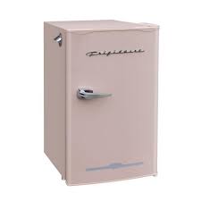 You can snag the frigidaire retro mini fridge for $119. Mladina Tenis Nacrti Retro Mini Frigidaire Atct Guardiansys Com