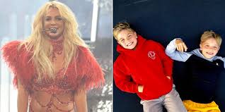 Britney spears can't believe her two babies — sean preston, 15, and jayden james, 14 — are now young men. What It S Like To Be Backstage With Britney Spears And Her Sons Britney Spears Sons