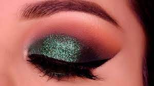 green glitter smokey eye makeup