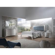 Prodotti · armadi moderni, letti in legno, mobili per la camera da letto. Camera Da Letto Moderna