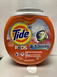 Tide pods are formulated with quick collapsing smart sudstm, targets tough stains and works in both he and standard washing machines. Tide Pods With Downy April Fresh 4 In 1 He Laundry Detergent New 104 Count New 40 45 Picclick Uk