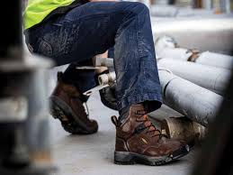best safety shoes for construction site