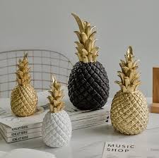 creative pineapple ananas decoration
