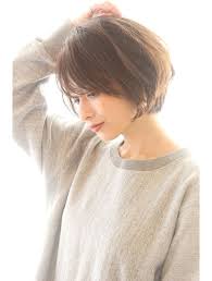30代40代に人気シルエットが綺麗に見えるショートボブ l054986248 レウナ 外苑前 reuna のヘアカタログ ホットペッパービューティー 着物 髪型 ボブ ふわふわ ヘアスタイル ボブ パーマ 40代