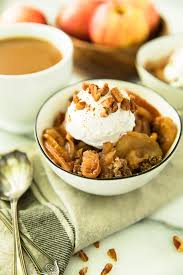 skinny slow cooker apple crisp kim s