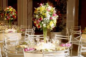 Casamento laranja rosa e amarelo wedding decor mesa do bolo . Decoracao Rosa Com Amarelo Relatos De Uma Eterna Noiva