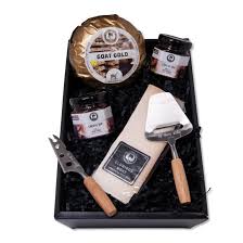gift set glorious goat with cheese dips