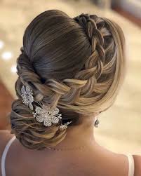 For short length bridesmaid hair you may effortlessly make over to providing a pretty look on wedding day. 30 Always Feminine Vintage Wedding Hairstyles Wedding Forward