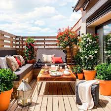 Опциите за сядане, които не се сгъват или свиват, може да не са подходящи, ако имате малка тераса или балкон. 5 Idei Za Pgrejdvane Na Terasata