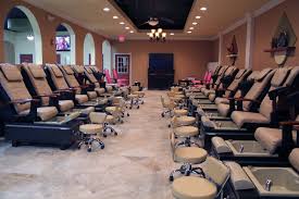 new urbandale nail salon offers manis