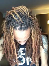 By bleaching or dying your dreadlocks to incorporate different colors, particularly red streaks or ashy and blonde highlights, black men can make their dreads unique. Dreadlocs Dreadlocks Dreads Locs Dreadstyles Locstyles Locnation Nappyroots Locs4life Locdke Dreadlock Hairstyles For Men Locs Hairstyles Hair Styles