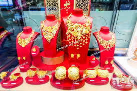 kowloon jewellery window display