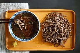 cold soba noodles with dipping sauce