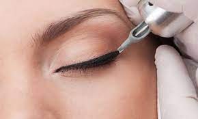 permanent makeup and microblading of