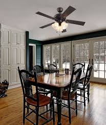 Traditional Ceiling Fan With Glass