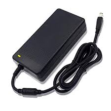 Tb16 with 180w adapter with intel® thunderbolt 3 technology is the ultimate docking solution, designed for power users and. Buy 240w 180w Ac Adapter For Dell Business Thunderbolt Dock Tb16 Tb15 Tb18dc K16a Performance Dock Wd19dc K20a E Port Replicator Charger Power Supply Cord Online In Kazakhstan B07w92q7s4