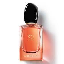 It's sweet but not too sweet and floral without being too floral, and the patchouli isn't too strong. Armani Si Intense Eau De Parfum Armani Beauty