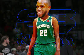 Khris middleton's girlfriend samantha is the mother of their only daughter. Khris Middleton Is A Star Who Makes The Bucks Not The Other Way Around Sbnation Com