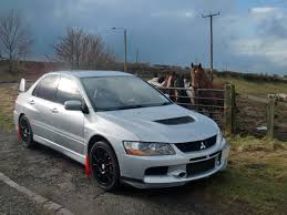 Mitsubishi the japanese auto giant comes up with a fast and nice looking car the. Mitsubishi Lancer Evolution