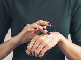 old hands causes prevention and