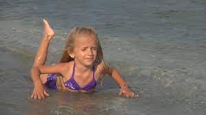 This is a free and comprehensive report about vinkamodel.com is hosted in on a server with an ip address of 94.102.51.112. Child Little Girl Swimming In Stockvideoklipp Helt Royaltyfria 5362661 Shutterstock