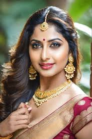 gorgeous tamil actress in cotton saree