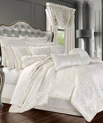 j queen cordelia comforter white