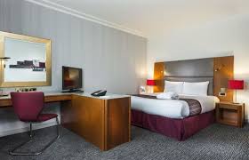 How do you get to the hotel, and what are review: Park Inn By Radisson Heathrow London Great Prices At Hotel Info