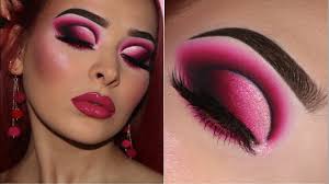 pink glossy lips makeup tutorial
