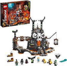 Amazon.com: LEGO NINJAGO 71722 Calabozos de hechicero de calavera para  niños con figuras construibles (1,171 piezas) : Juguetes y Juegos